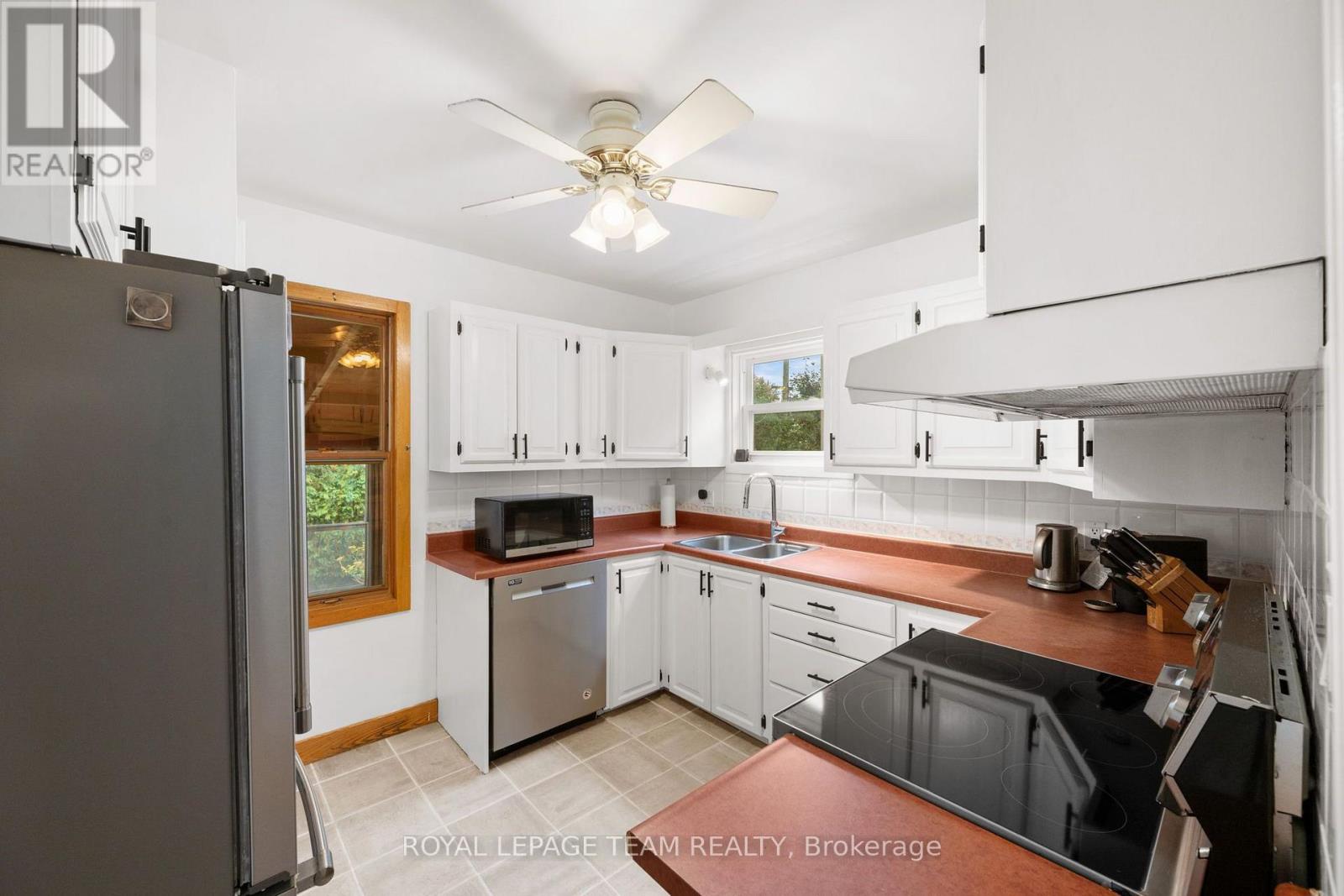 1272 LIVINGSTONE AVENUE - Image 13