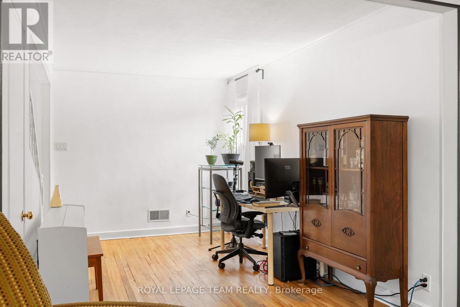 1272 LIVINGSTONE AVENUE - Image 19