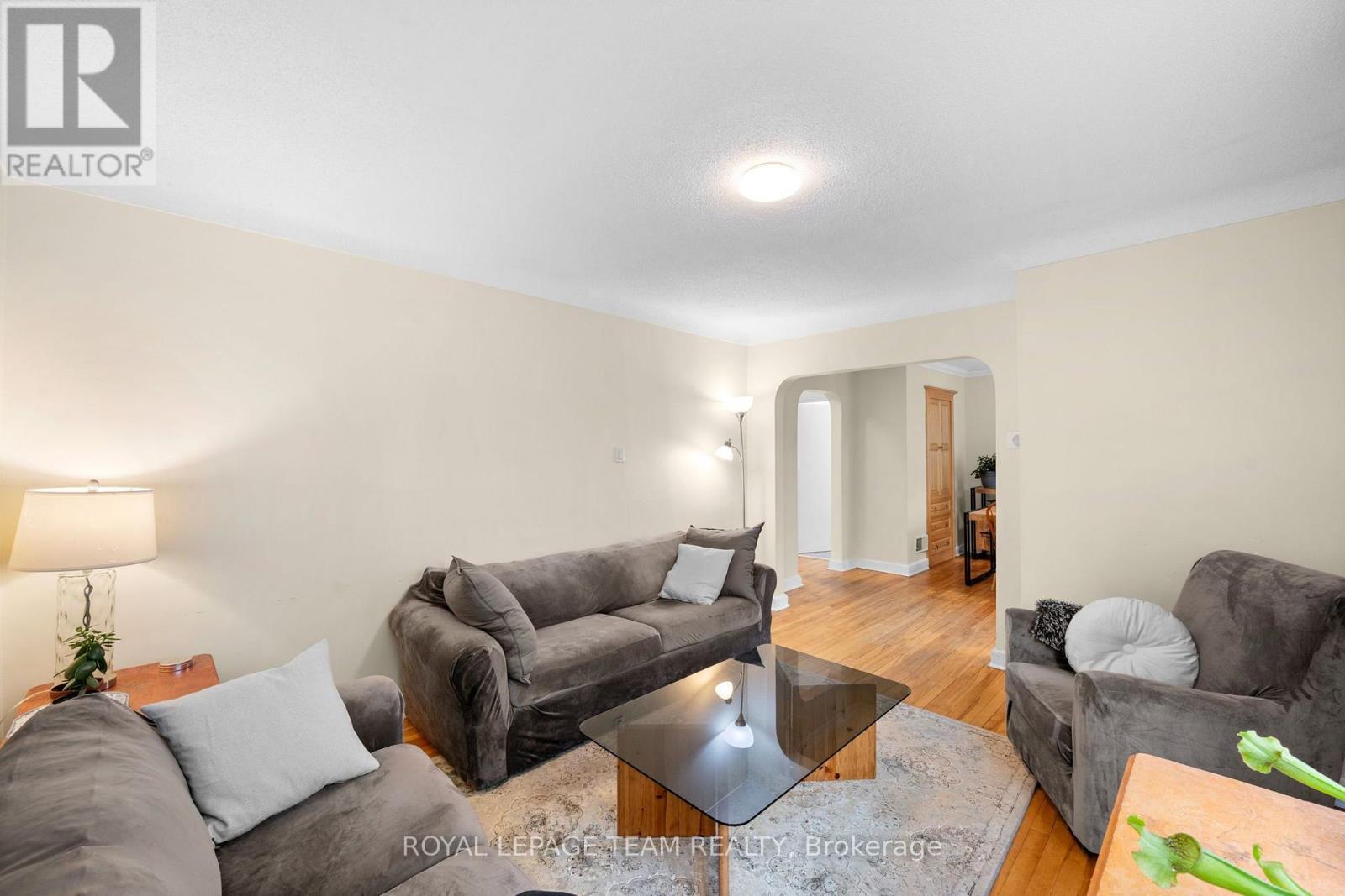 1272 LIVINGSTONE AVENUE - Image 8