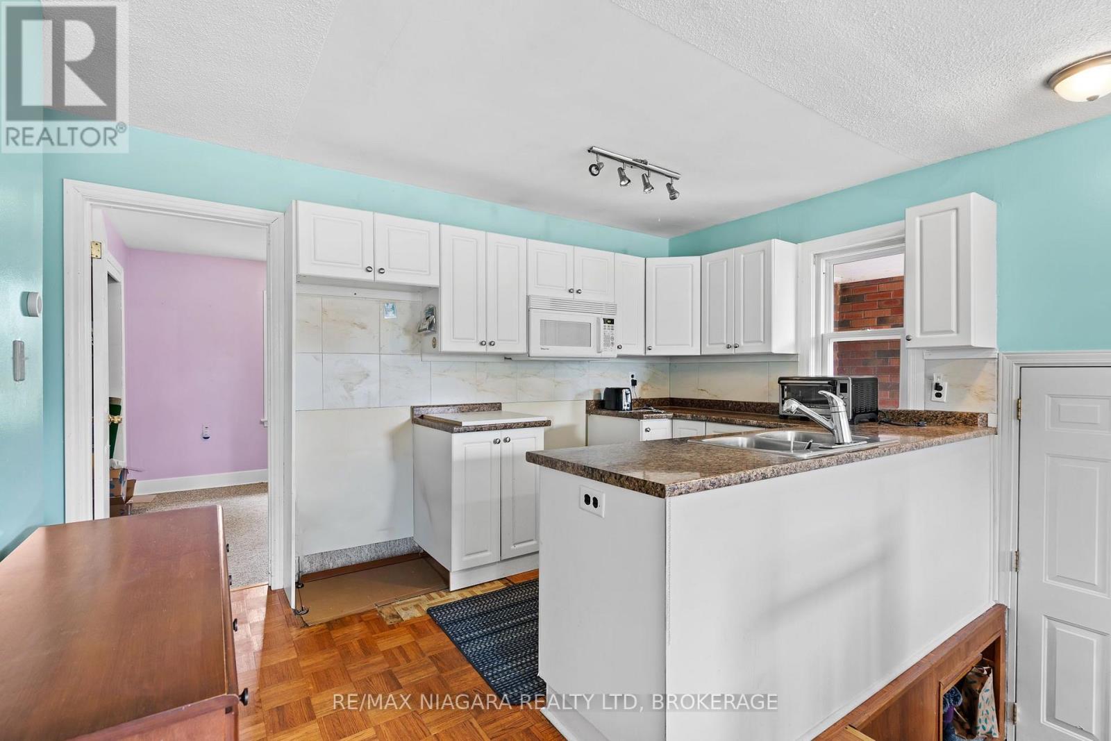 256 KINGSWAY STREET - 7