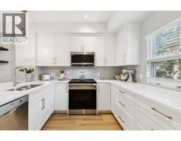 7, 1935 35 Street SW - photo 2