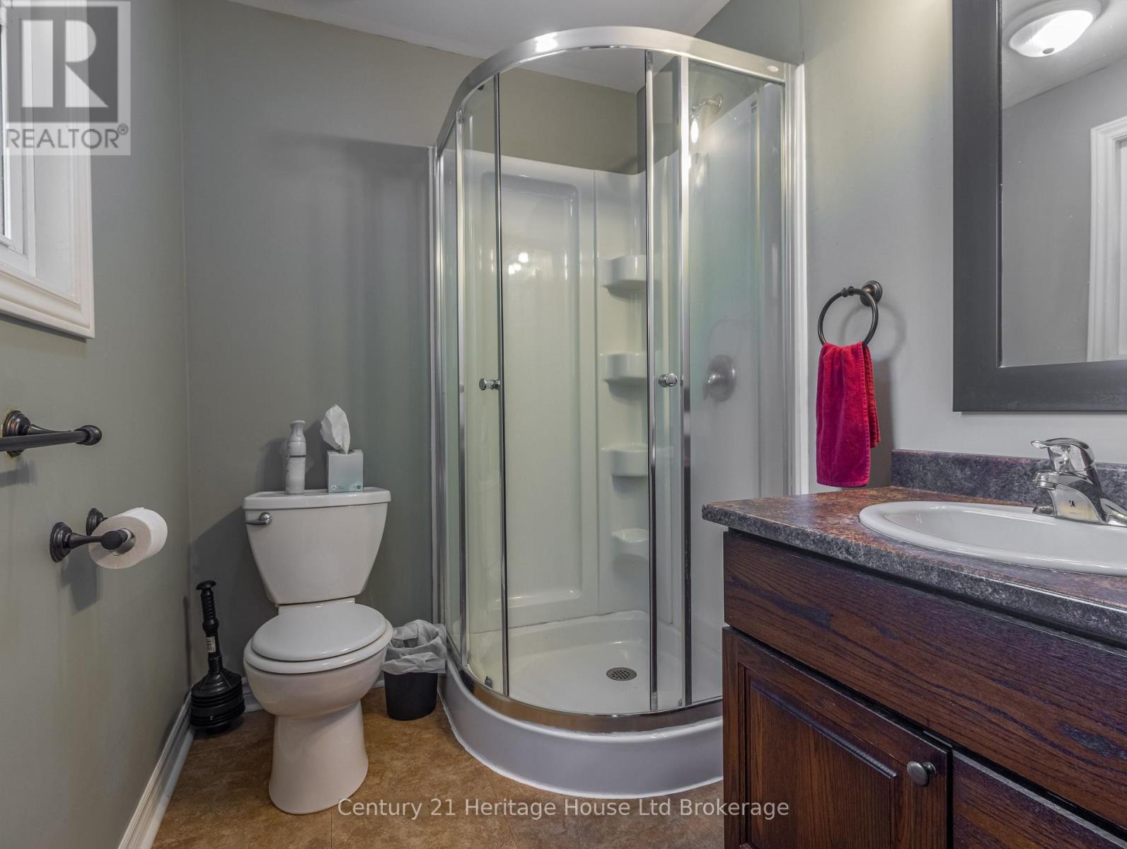 535 RICHILEAU AVENUE S - Image 18