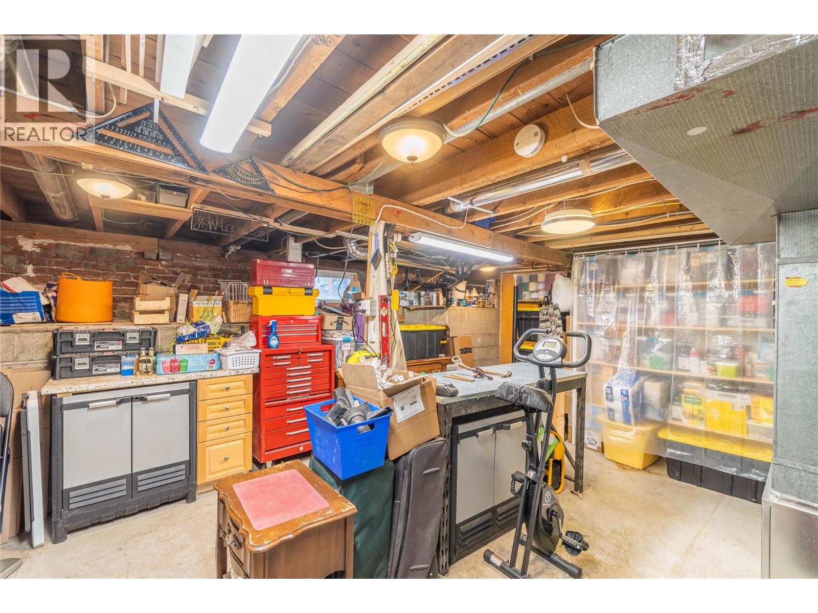 905 MUNRO Street - 24
