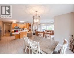 5pc Ensuite bath - 138 Evergreen Crescent, Penticton, BC V2A7Y5 Photo 8