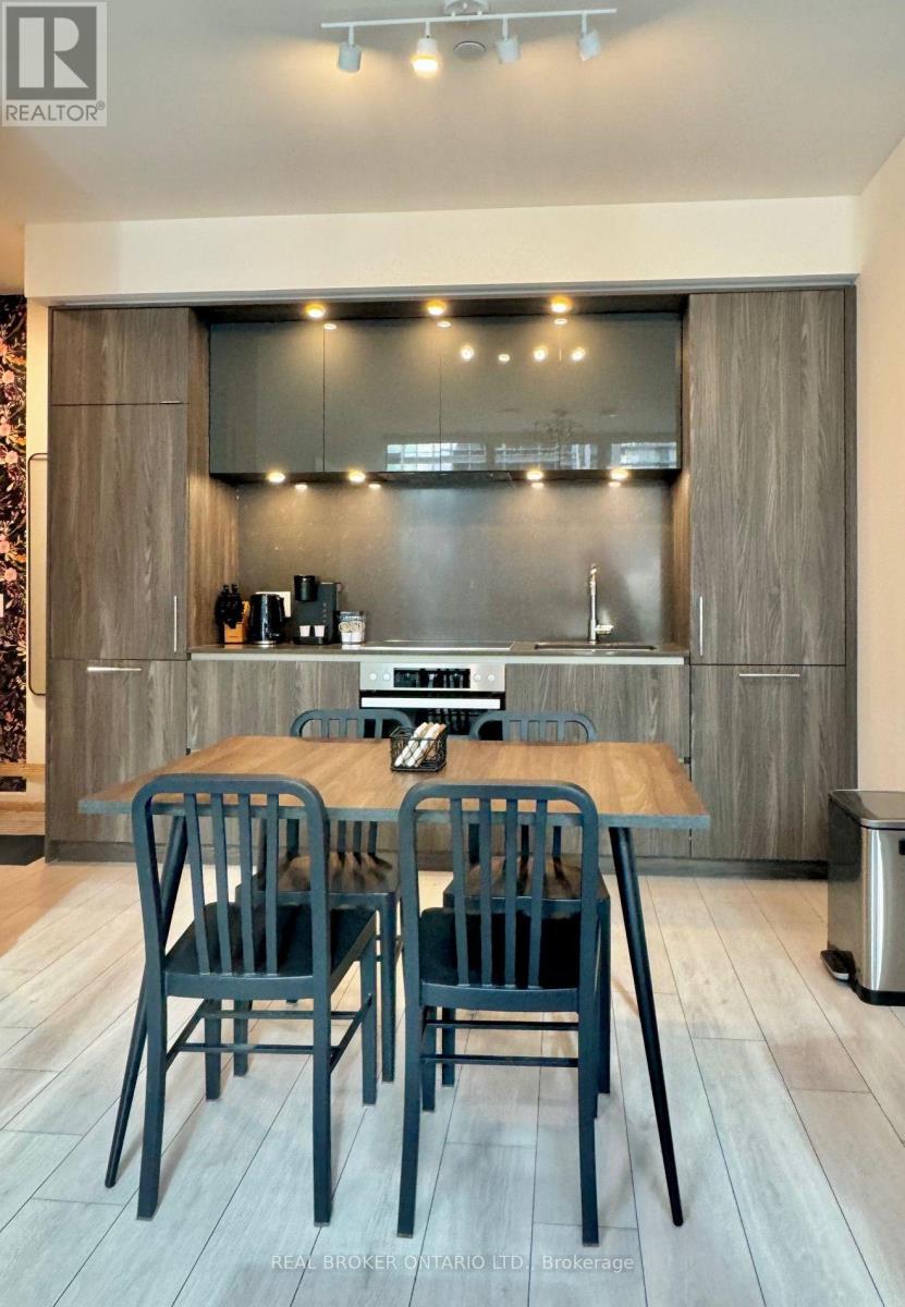 #13 15 MERCER STREET - 7