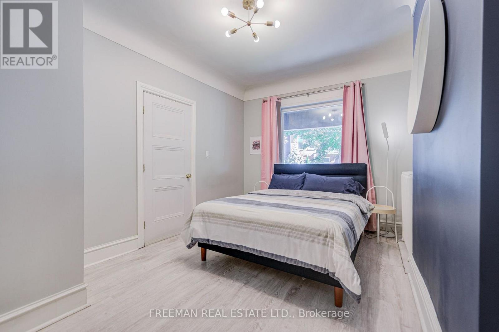 468 Markham Street, Toronto, ON photo 17