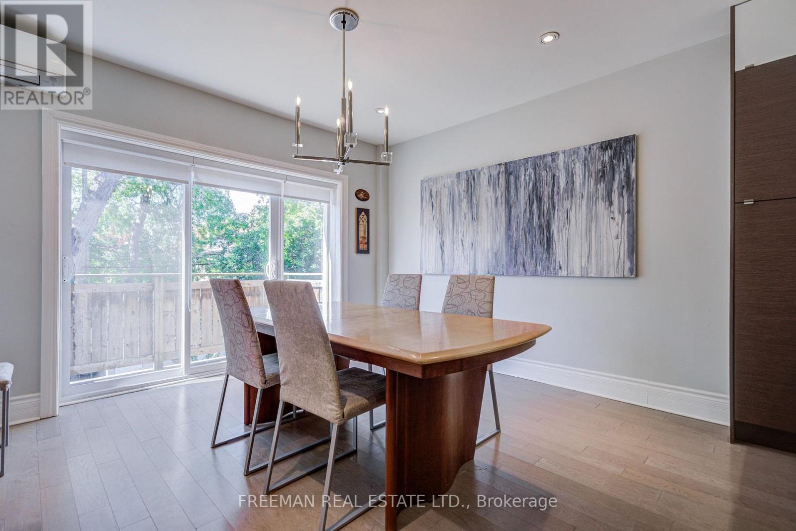 468 MARKHAM STREET - 29