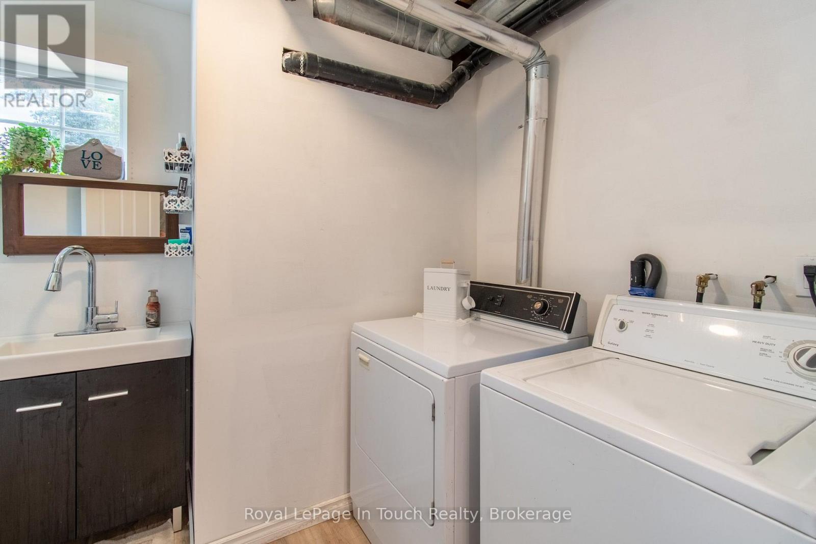 58 OLIVER DRIVE - Image 35