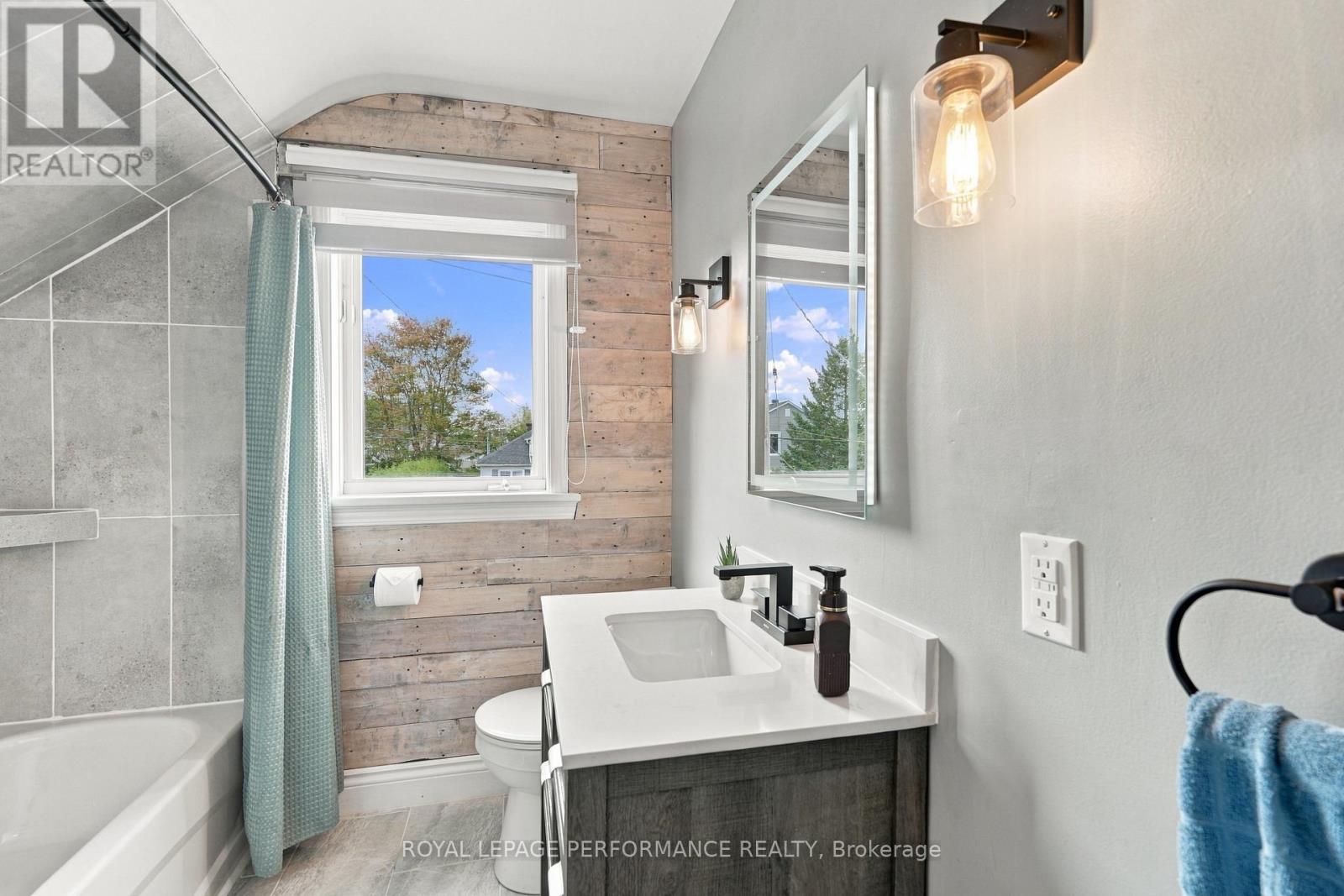 523 GASCON STREET - Image 33