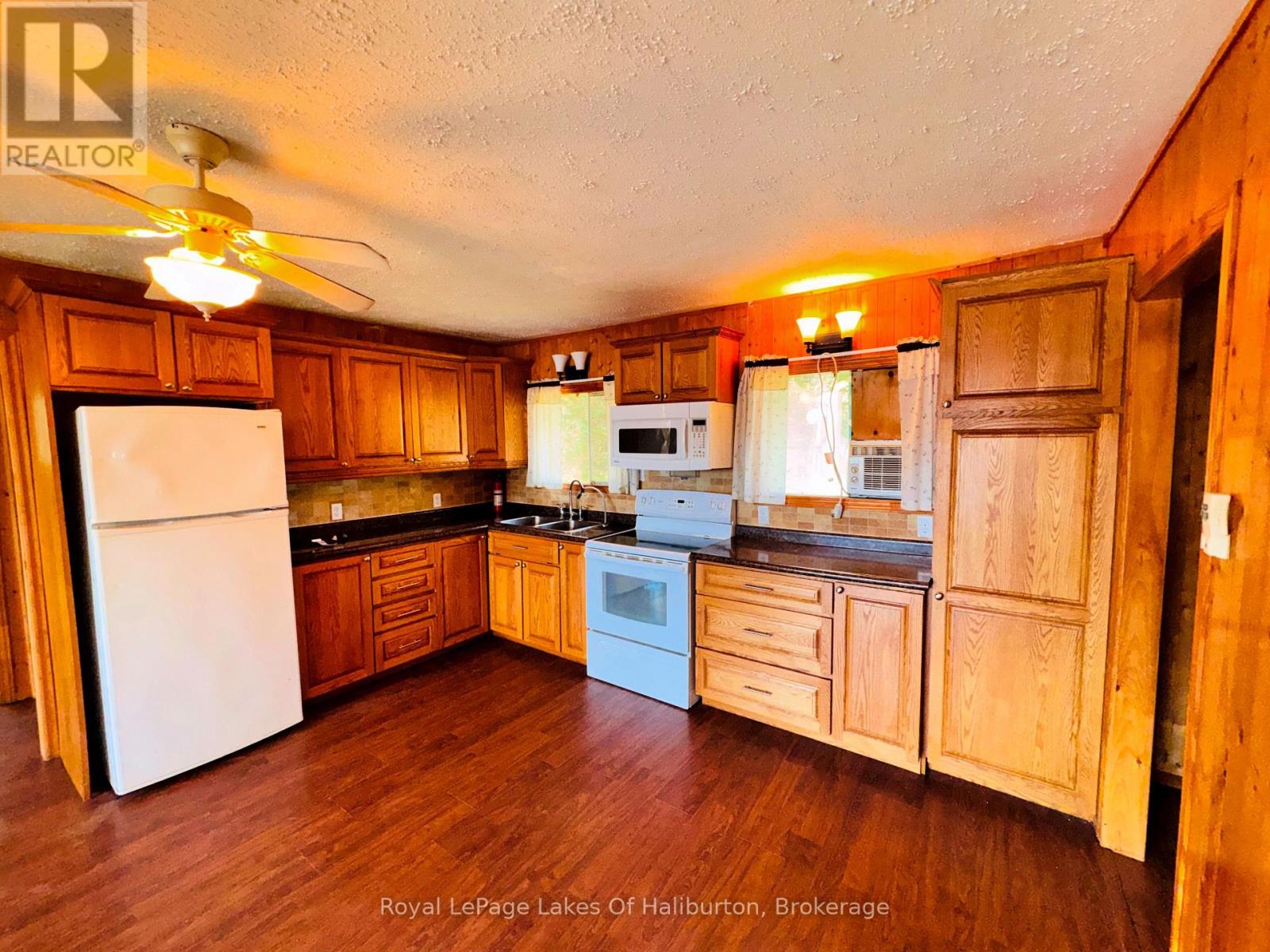 1062 LEBLANC TRAIL - Image 17