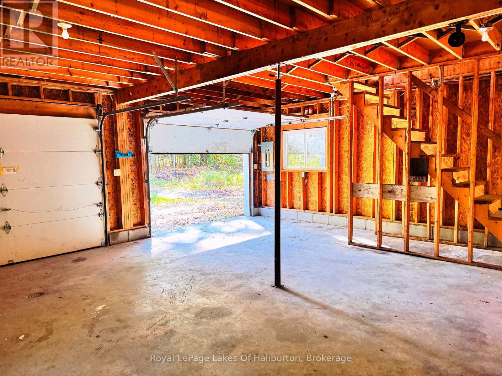 1062 LEBLANC TRAIL - Image 36