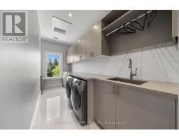 16 Sirona's Lane, Aurora, ON L4G7Y7 Photo 41
