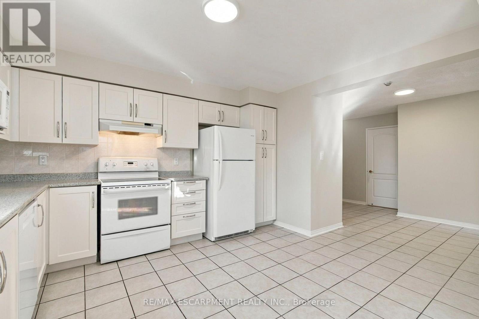 223- 7373 Martingrove Road, Vaughan, ON photo 4