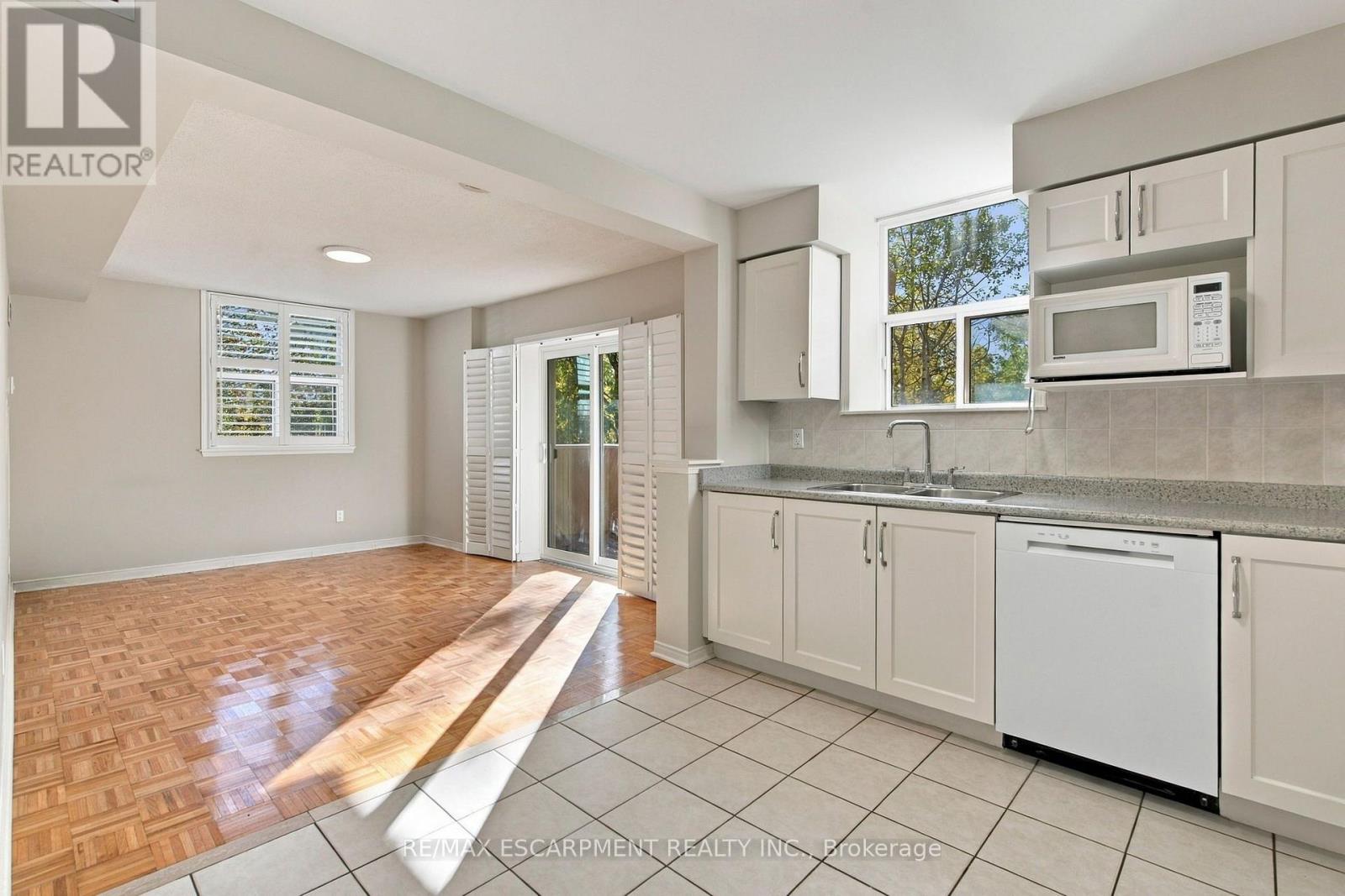 223- 7373 Martingrove Road, Vaughan, ON photo 6