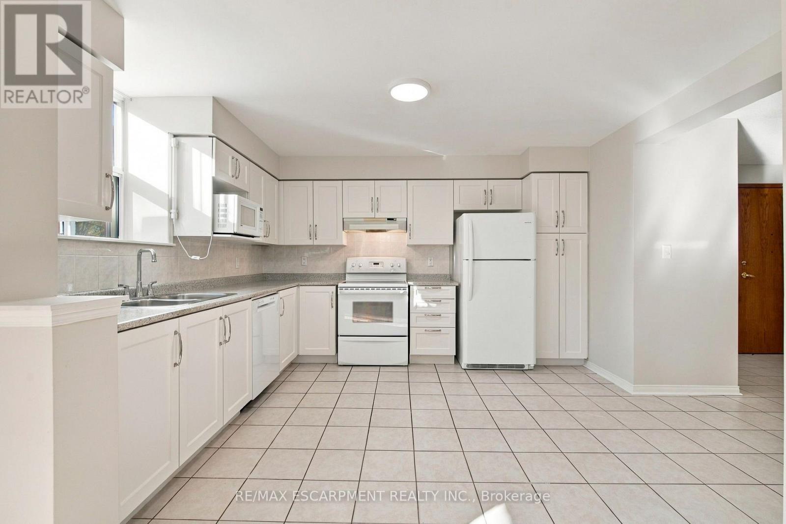 223- 7373 Martingrove Road, Vaughan, ON photo 7