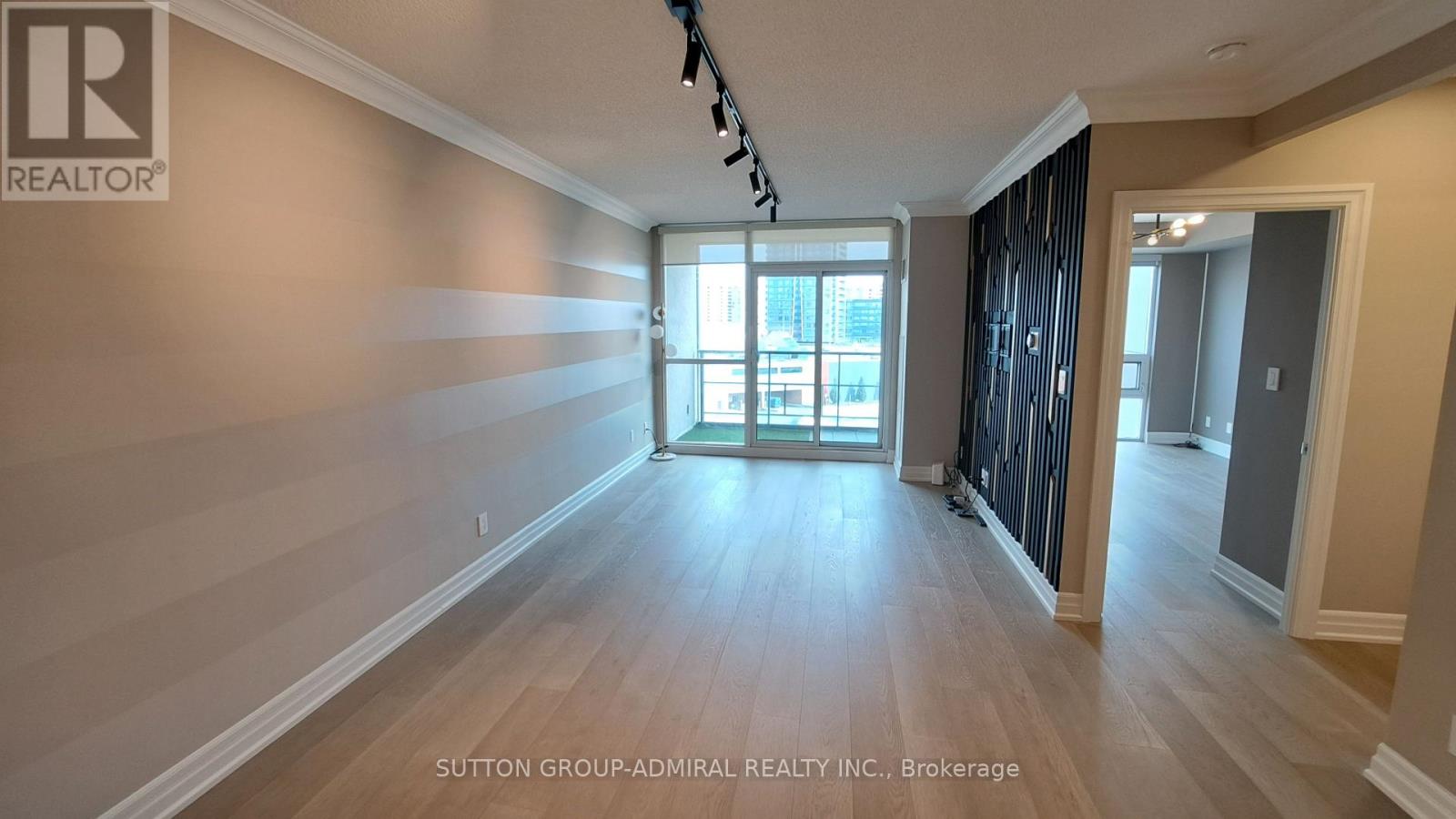 #704 - 88 PROMENADE CIRCLE, Vaughan (Brownridge) — photo 2