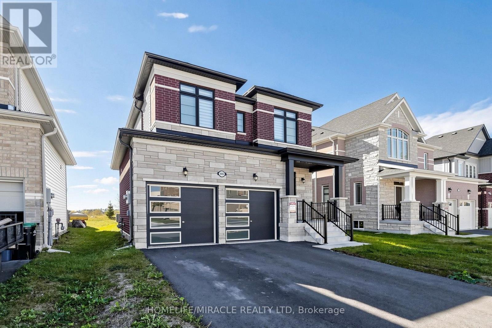 69 Season Crescent, Wasaga Beach, ON photo 2