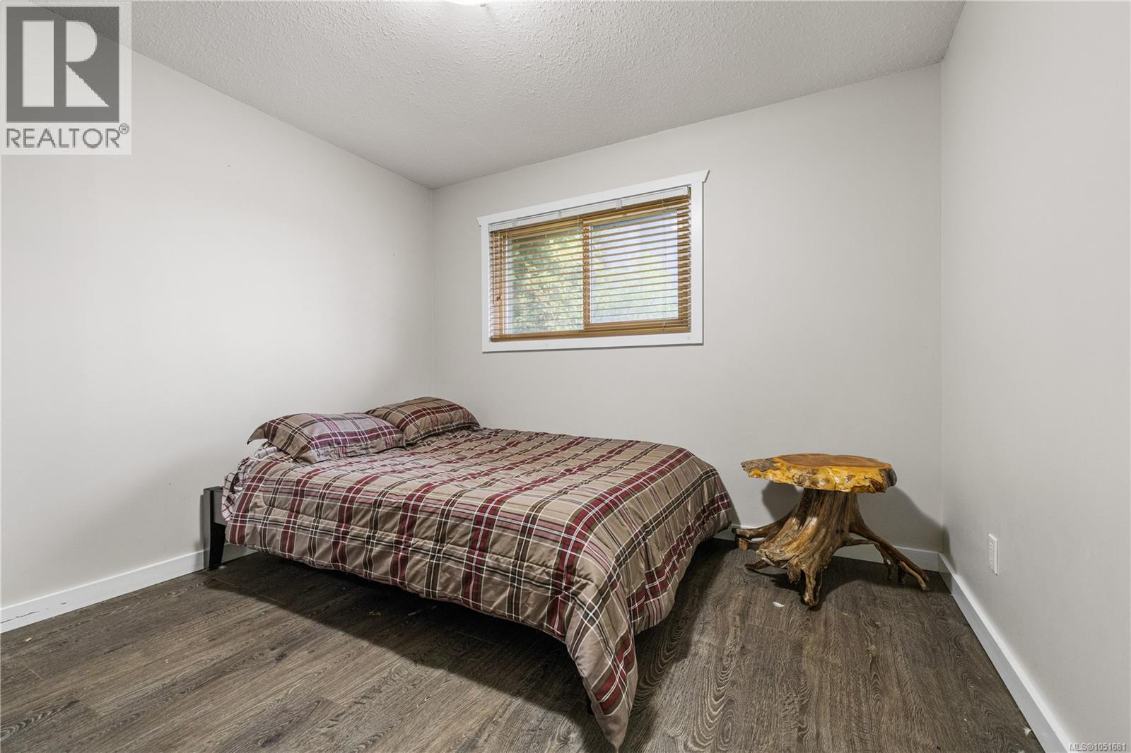 2170 Alder St S - 19