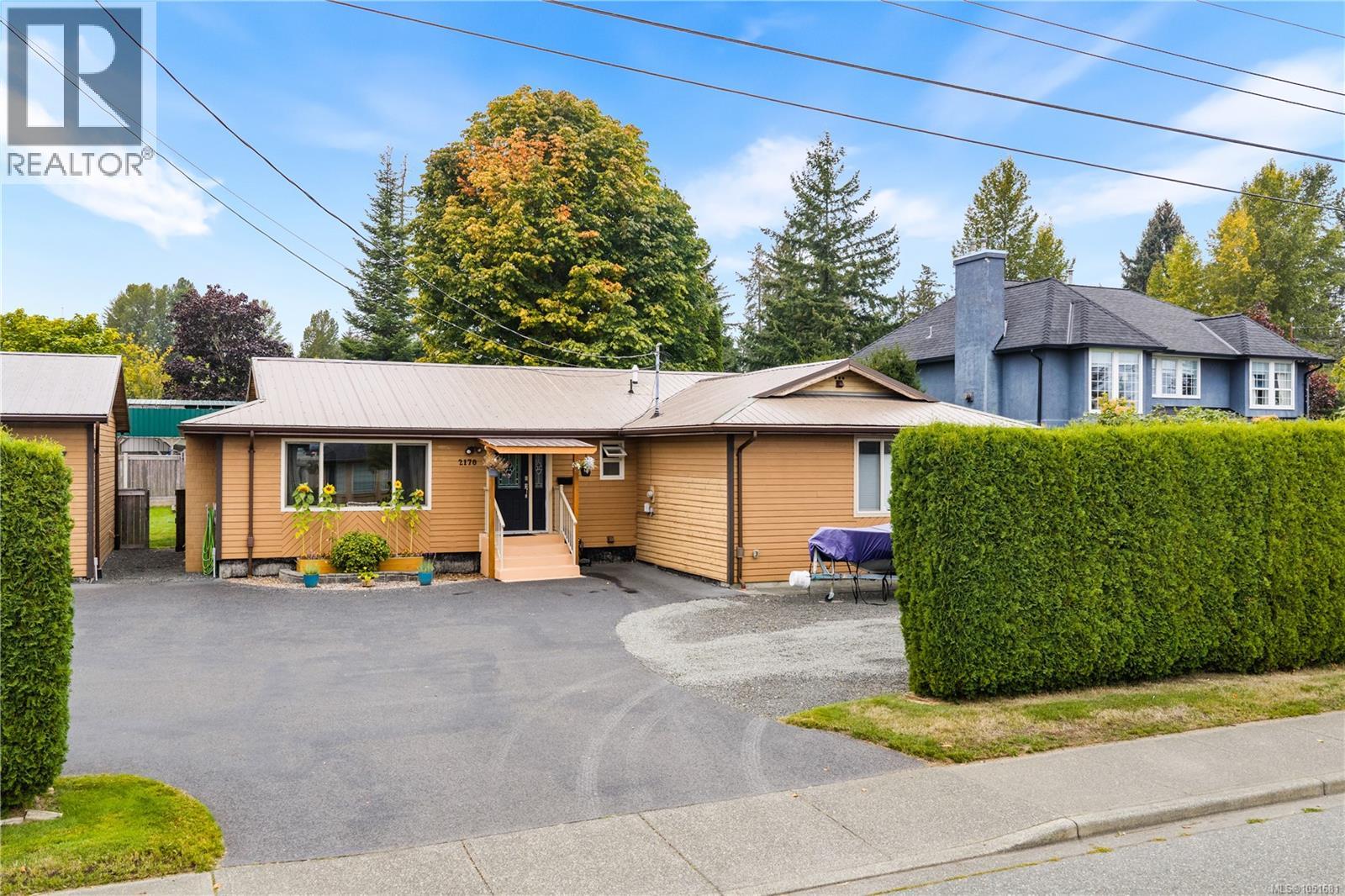 2170 Alder St S - 30