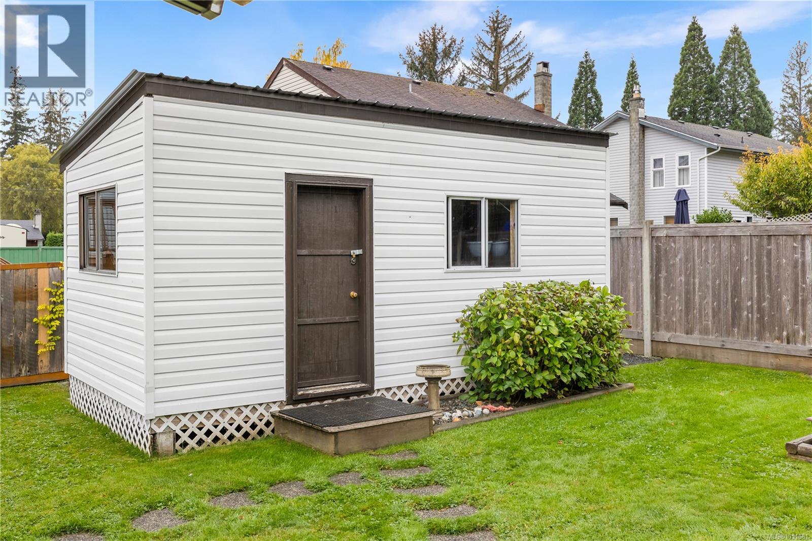 2170 Alder St S - 33