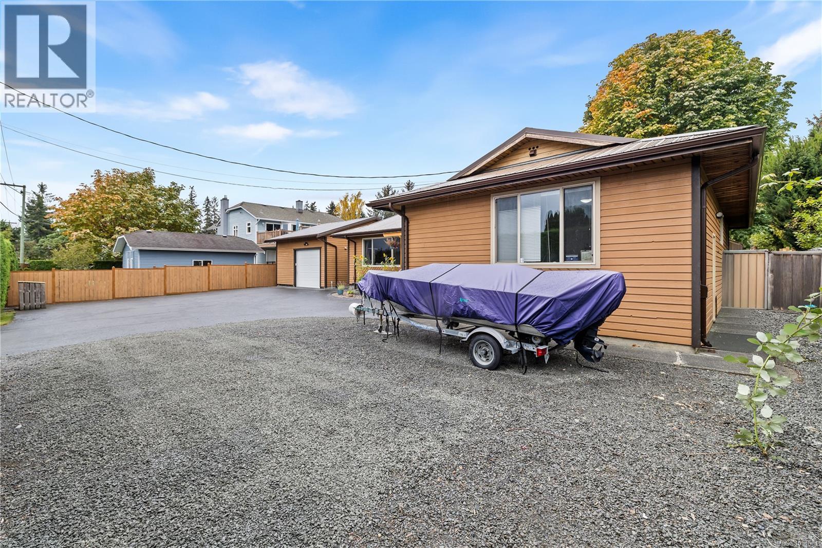 2170 Alder St S - Image 4