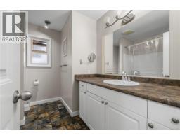 2170 Alder St S, Campbell River, BC V9W1M6 Photo 16