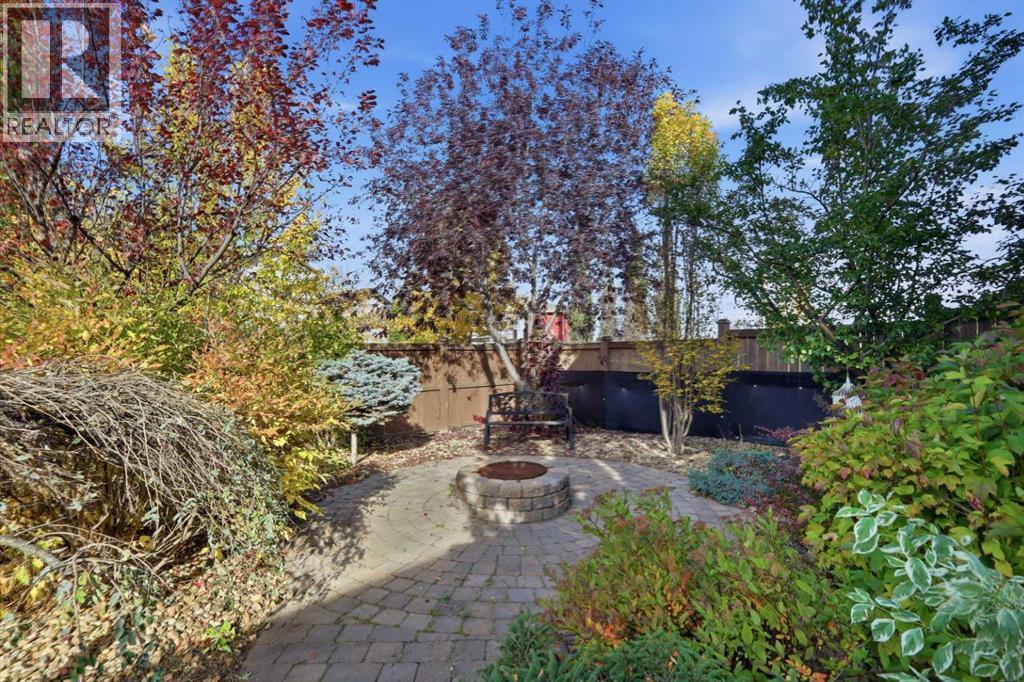 Listing photo – 4109 45 Avenue, Sylvan Lake
