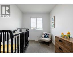 729 Clearview Green - photo 12