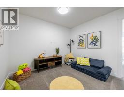 729 Clearview Green - photo 9