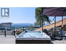 740 Pinehaven Court, Kelowna, BC V1V2Y3 Photo 20