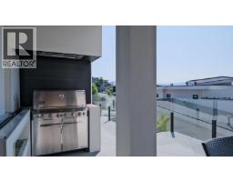 740 Pinehaven Court, Kelowna, BC V1V2Y3 Photo 21