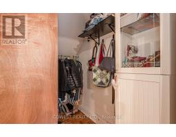 11 Kenneth Avenue, Toronto, ON M6P1J1 Photo 7