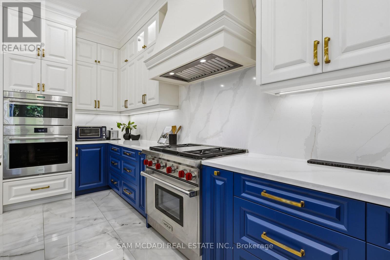 403 Willis Drive, Oakville, ON photo 12