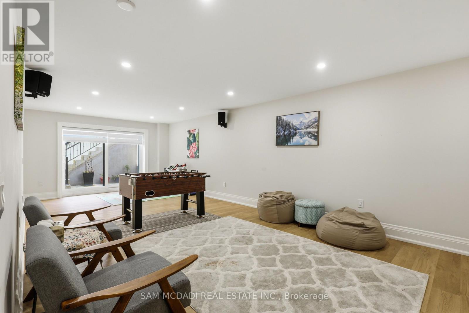 403 Willis Drive, Oakville, ON photo 32