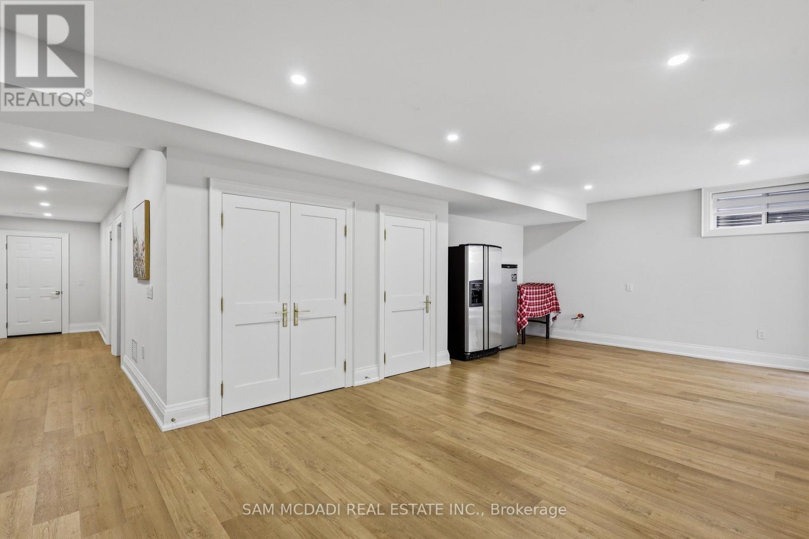 403 Willis Drive, Oakville, ON photo 36