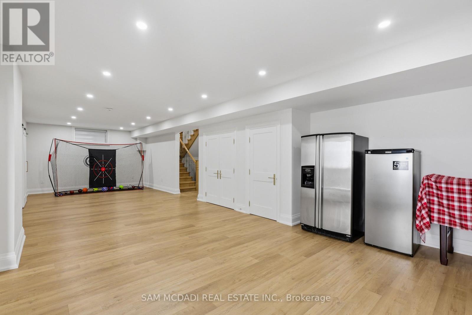 403 Willis Drive, Oakville, ON photo 37