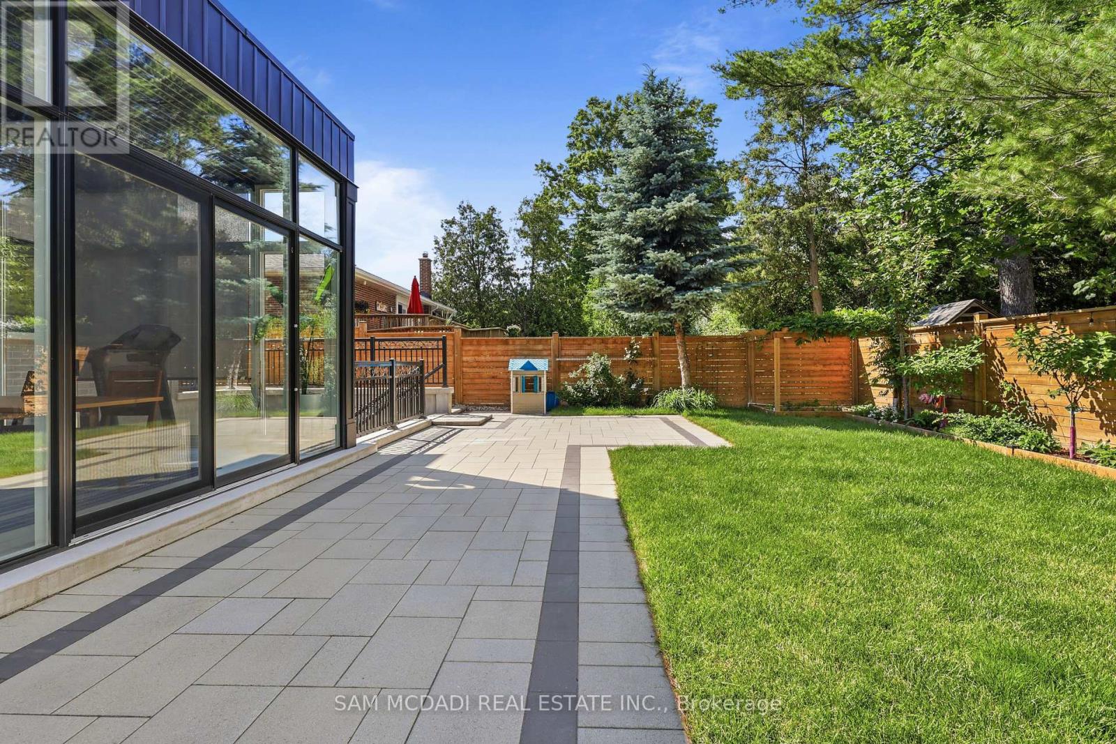 403 Willis Drive, Oakville, ON photo 45