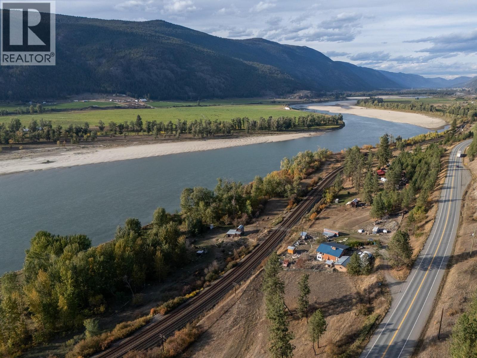7941 Yellowhead Highway, Kamloops