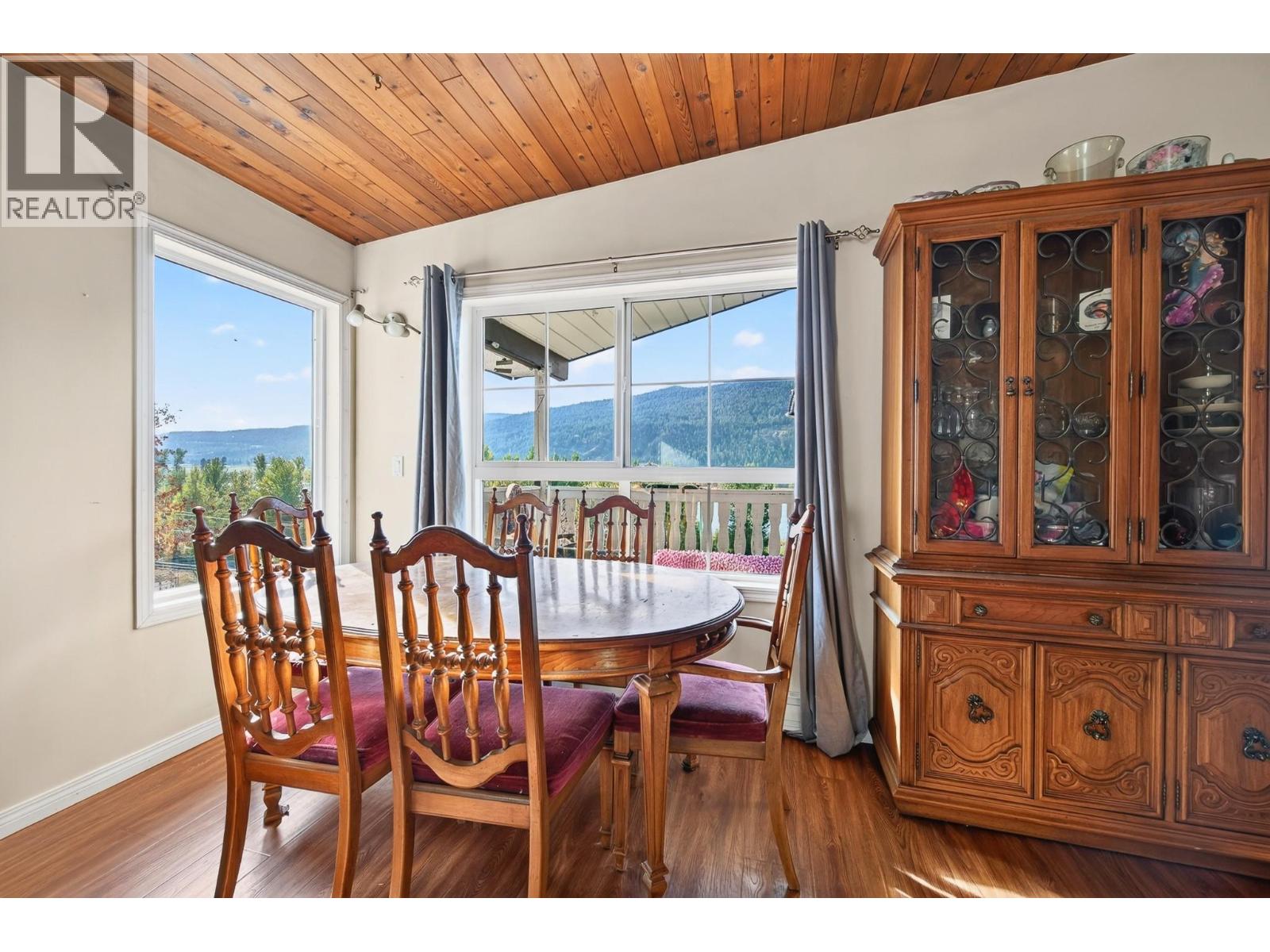 7941 Yellowhead Highway, Kamloops