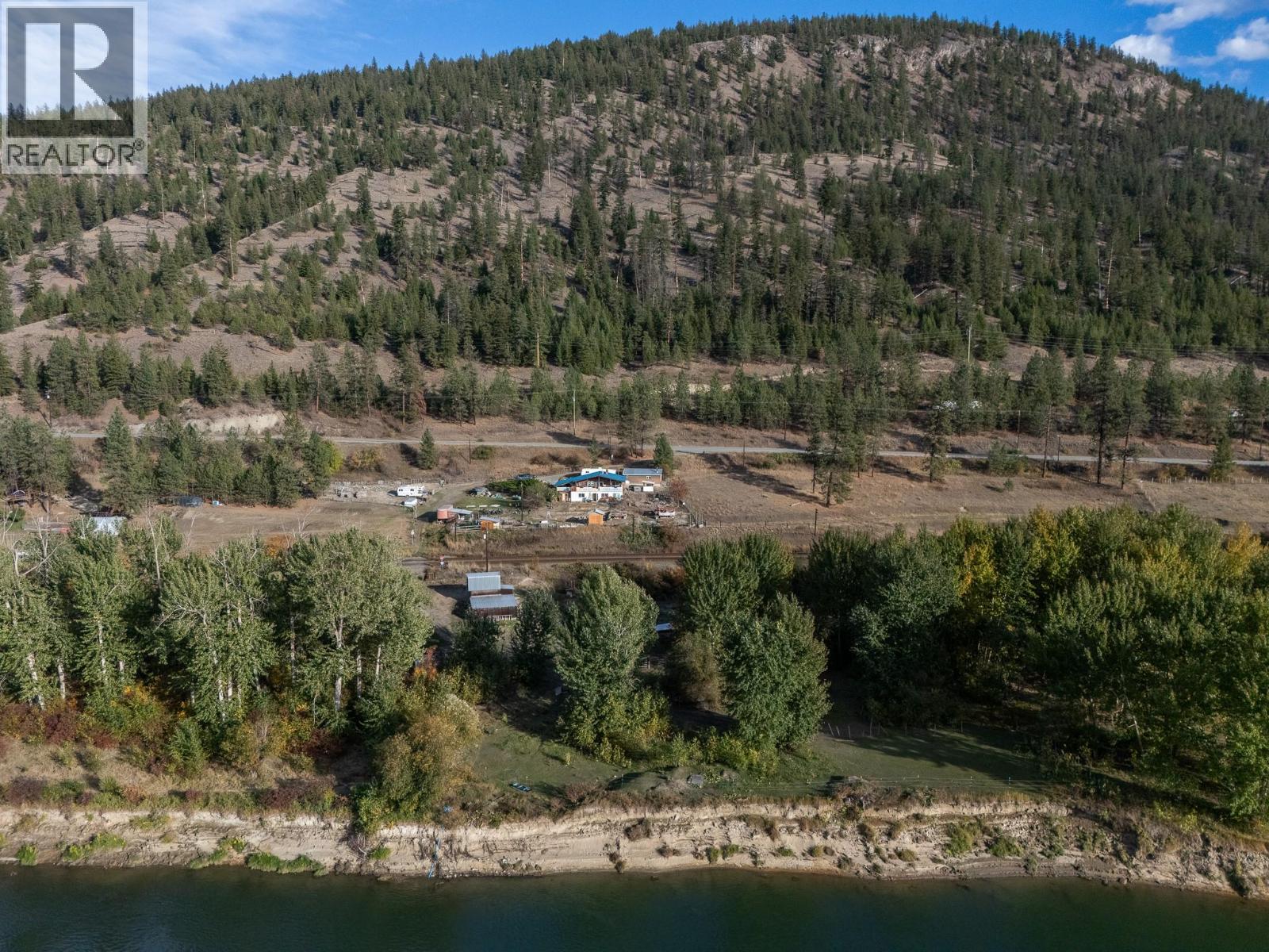 7941 Yellowhead Highway - 29