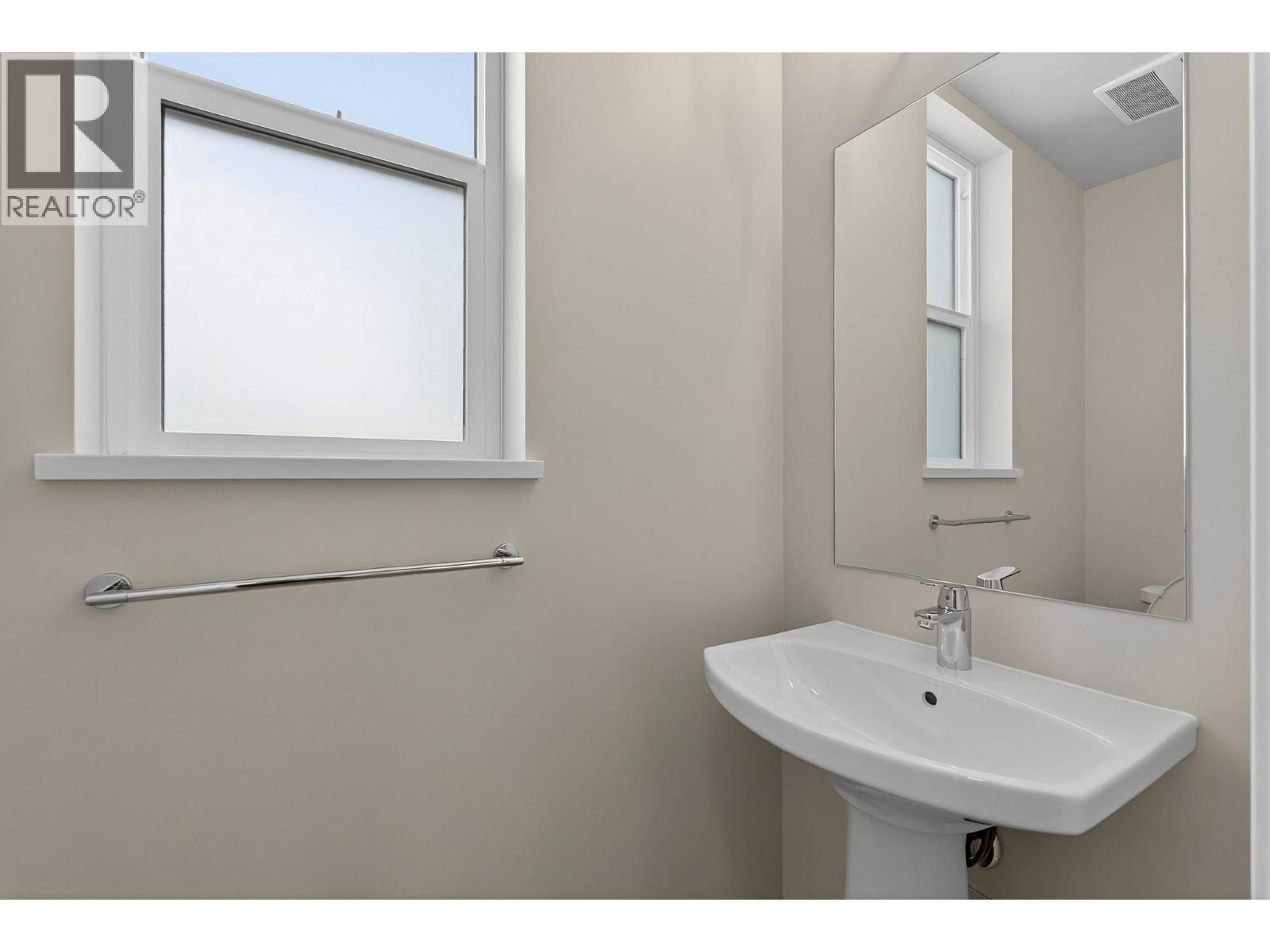 179 4025 Gellatly Road South, West Kelowna