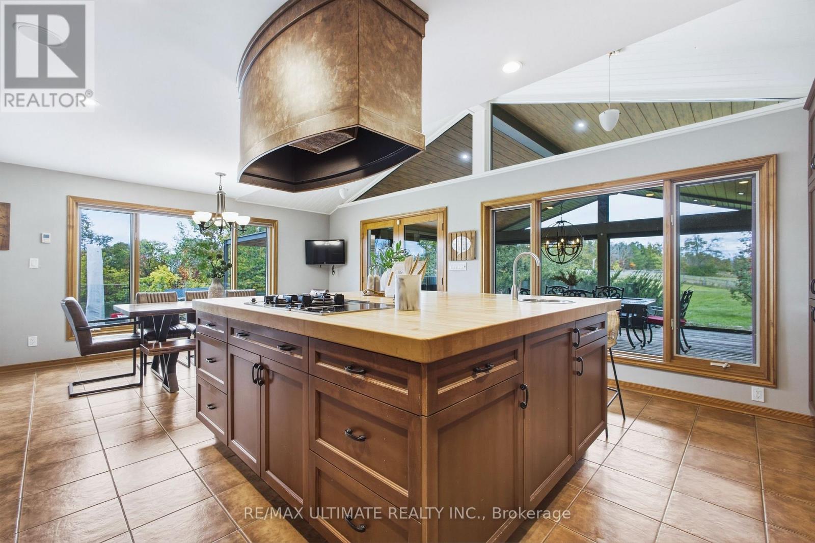 873421 5th Line Estates, Mono, ON photo 5