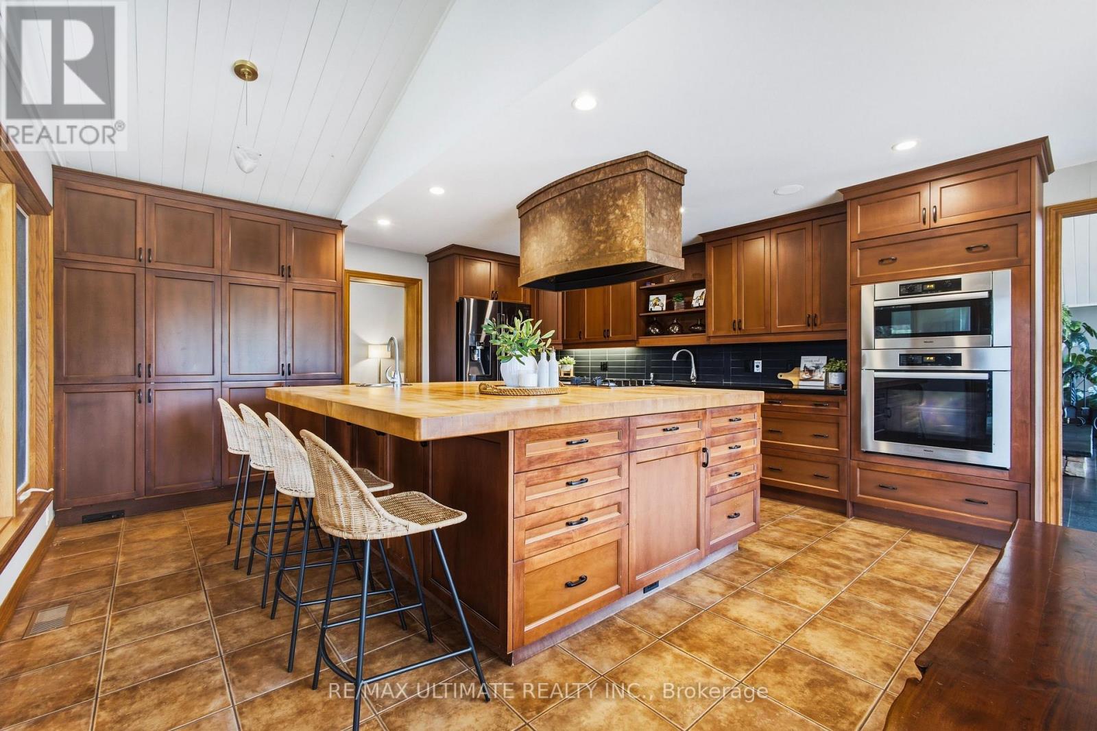 873421 5th Line Estates, Mono, ON photo 6