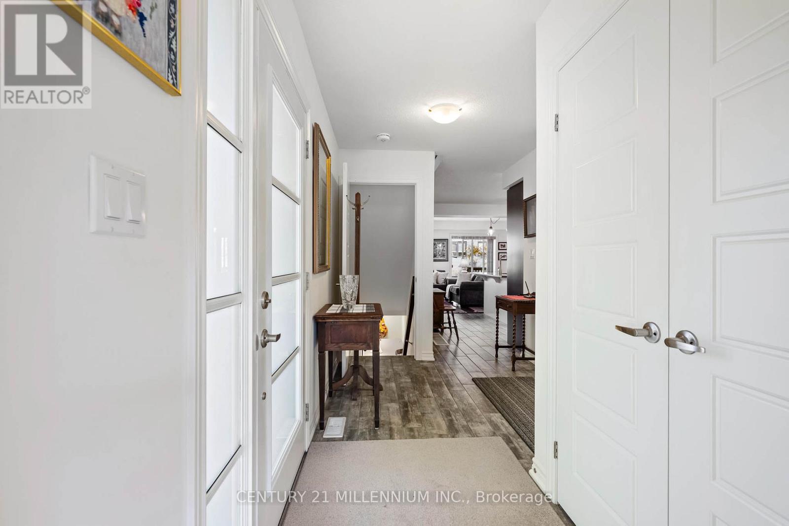 18- 91 Poppy Drive East, Guelph, ON photo 4