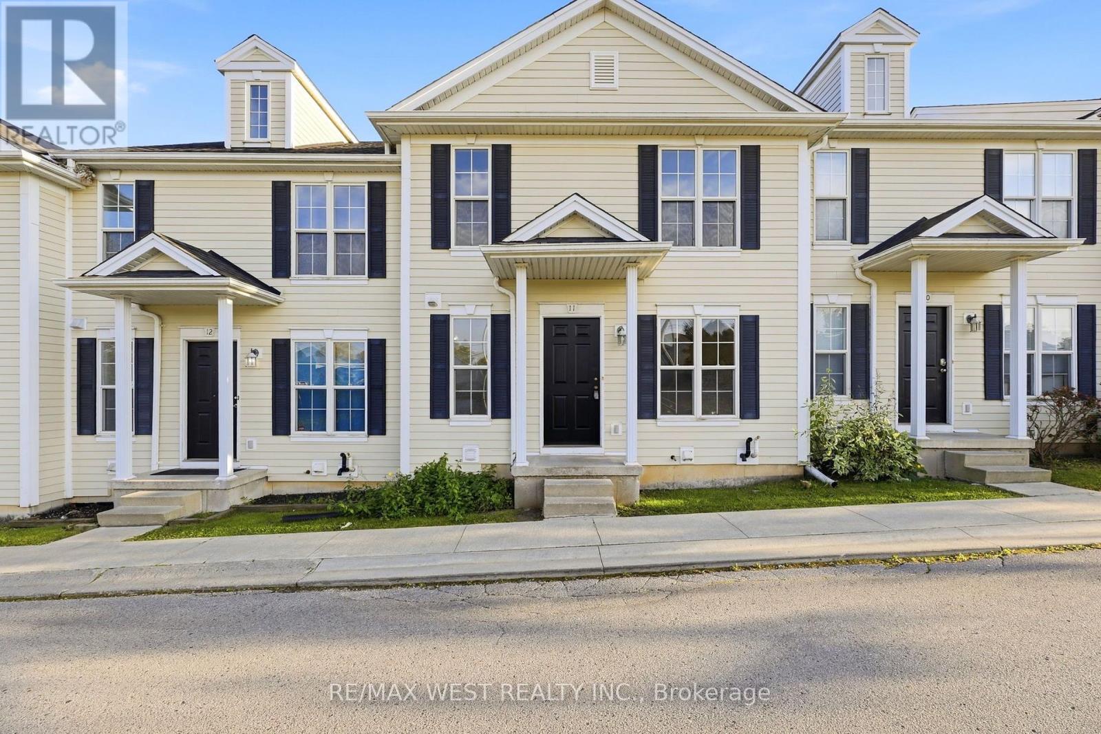 11- 600 Sarnia Road, London North, ON photo 2