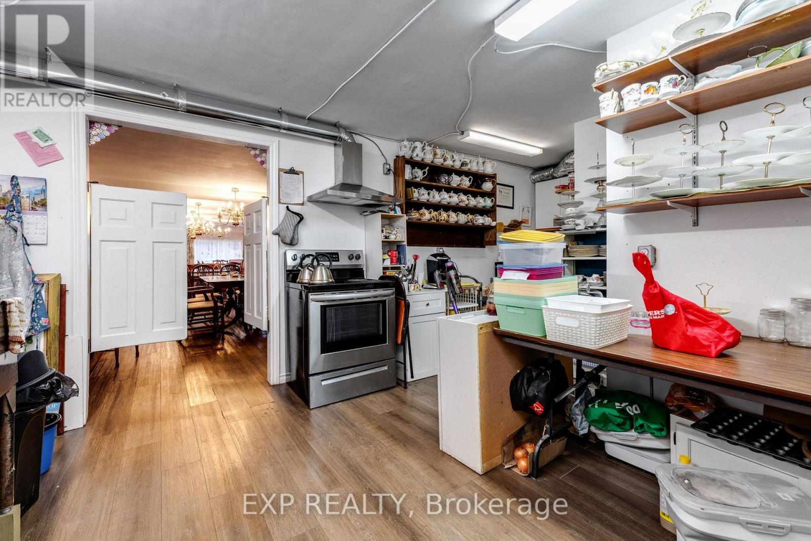241 Grand Avenue East, Chatham-Kent, ON photo 19