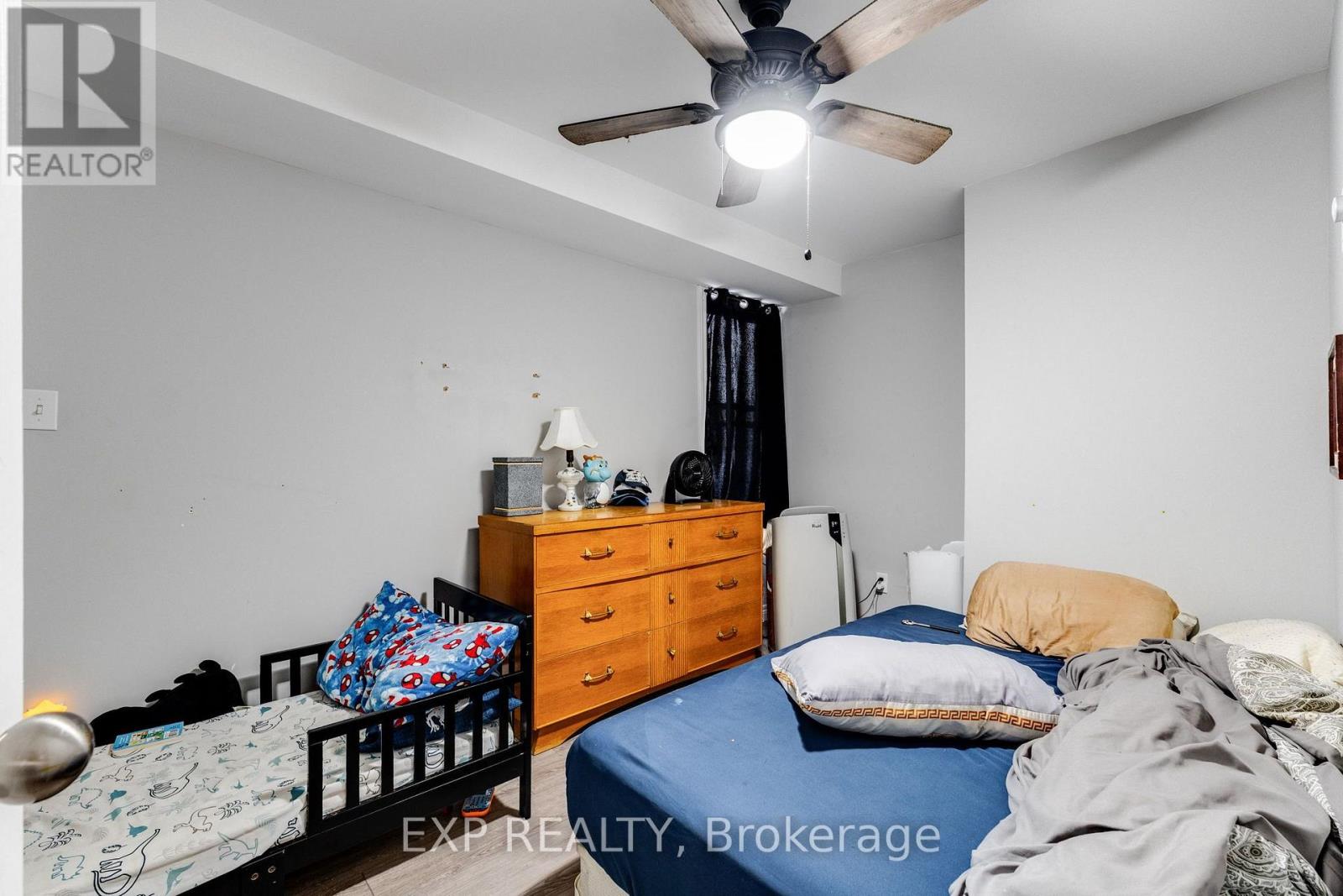 241 GRAND AVENUE E - 23