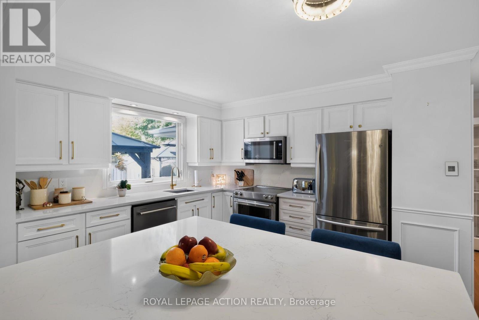 20 Japonica Crescent, Brantford, ON photo 14