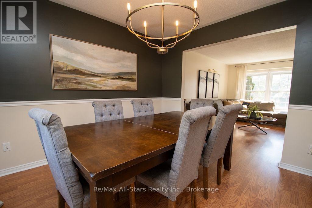 1118 HUNTINGTON CIRCLE - Image 8