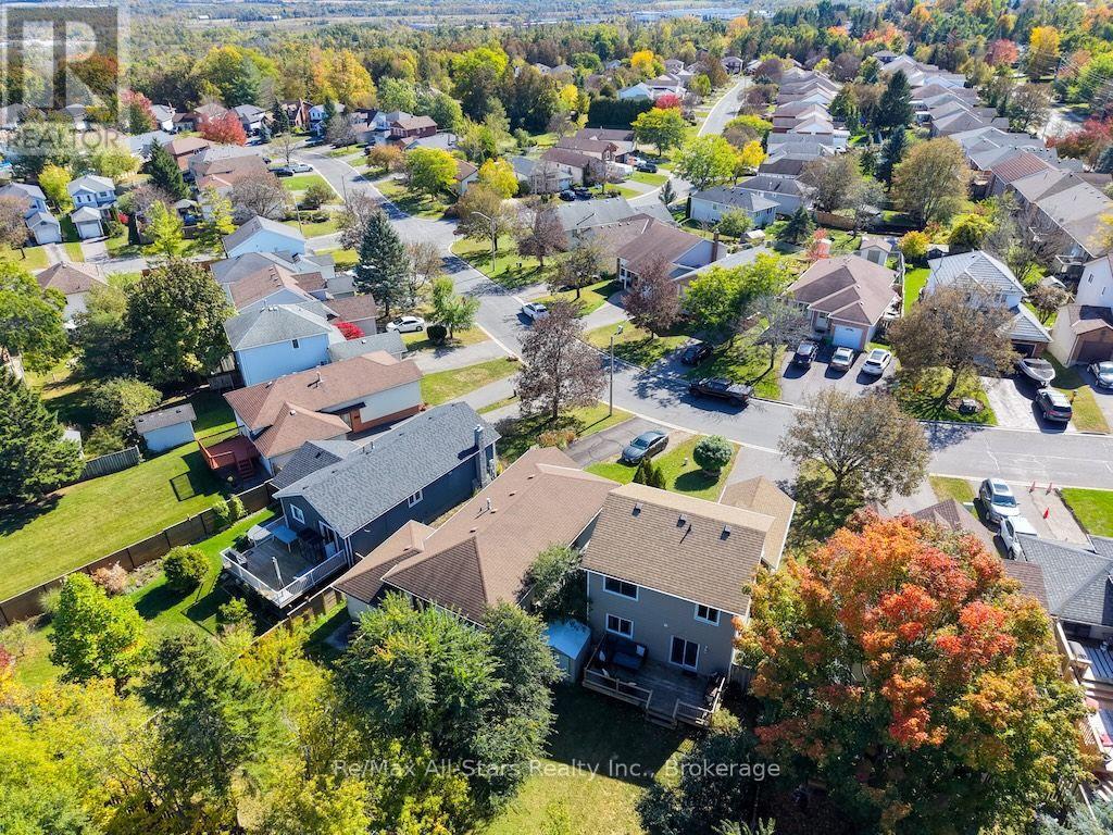 1118 HUNTINGTON CIRCLE - Image 42